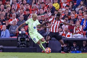 记者：巴萨计划本周五付尼科解约金，并拒绝在合同中加入注册条款