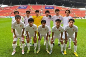 中国青少年足球联赛U17全国总决赛 海港U17以3-3平重庆南开中学校