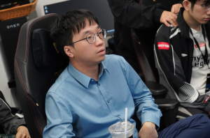 粉丝超话怒喷Tabe教练：这BP在看不起对面吗？真看不太懂阿