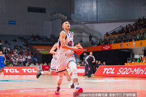 首秀表现不错！陈林坚替补29分钟 10中5&三分5中3拿到14分