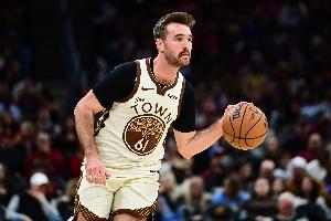 库里：和斯潘塞一起打球感觉很棒 他让我想起前队友贾勒特·杰克