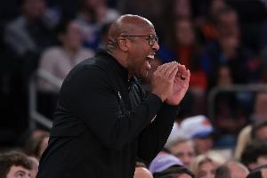 布伦森：布朗推行他的战术体系严厉督促我们 要坚决执行从我做起