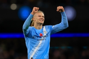 恐怖效率！哈兰德半场仅两次对方禁区触球 及1次射门就打进1球