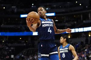 华子缺阵两年轻人只打10分钟？芬奇：只有10分钟他们更该全力以赴