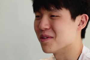 杰伦格林带着大他23岁的老baby，这样看确实风韵犹存啊！