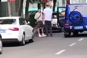 正式告别辽宁！此前球迷拍摄到张镇麟和赵继伟依依不舍地拥抱