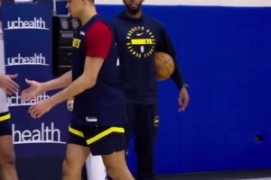 掘金小长假！来看看约基奇训练赛中的妙传吧！